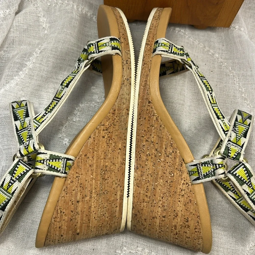 Teva almost NEW cork leather comfortable wedge sandal